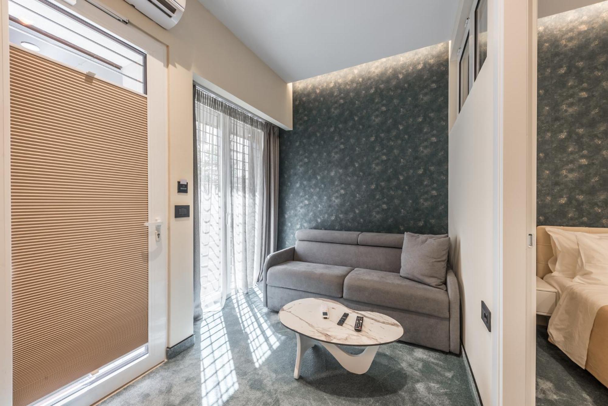 Piazza Luxury Apartments Тирана Екстериор снимка