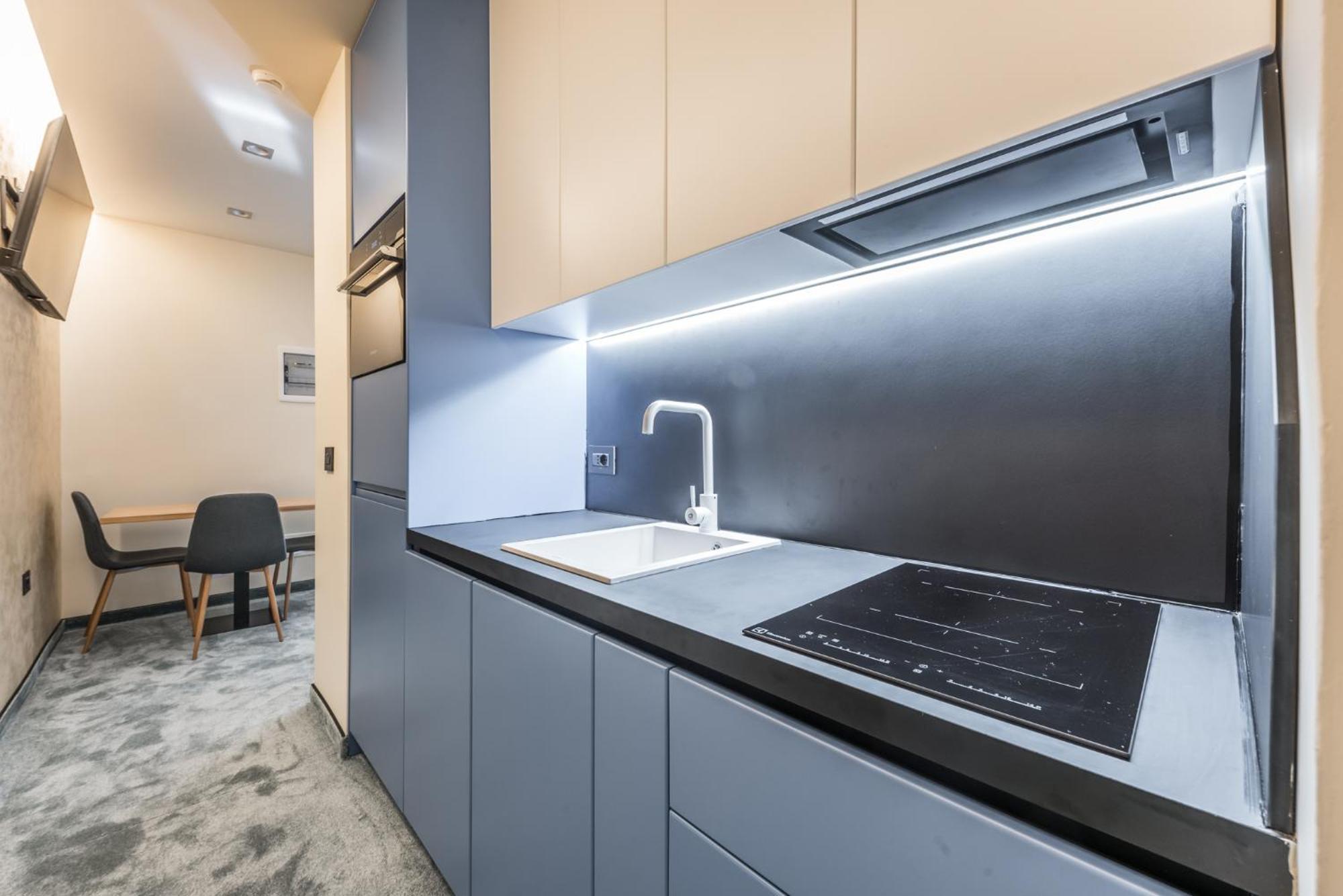 Piazza Luxury Apartments Тирана Екстериор снимка