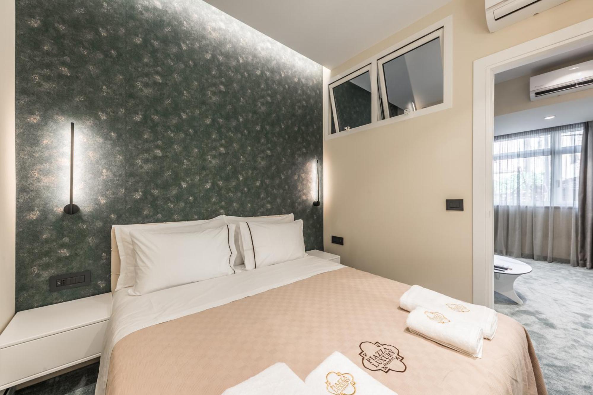 Piazza Luxury Apartments Тирана Екстериор снимка