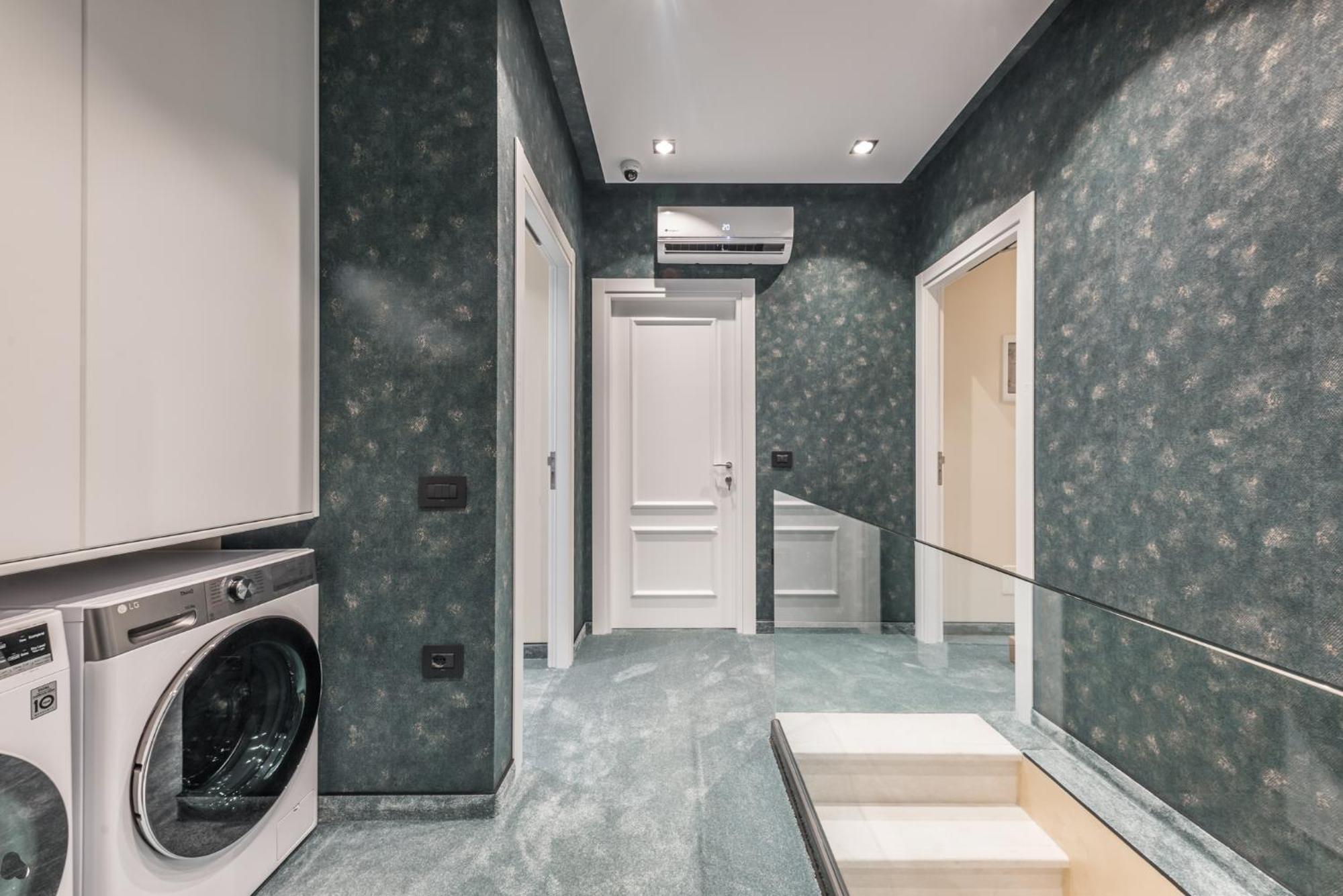 Piazza Luxury Apartments Тирана Екстериор снимка