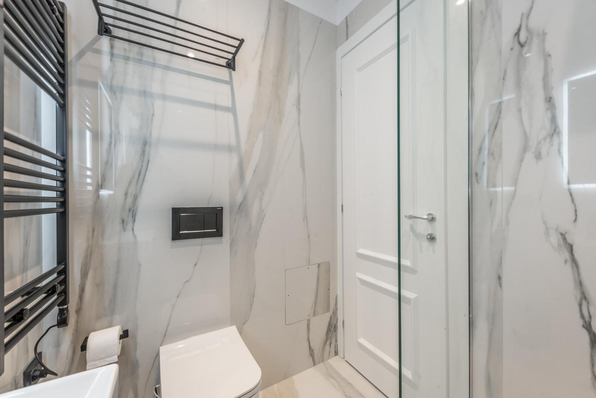 Piazza Luxury Apartments Тирана Екстериор снимка